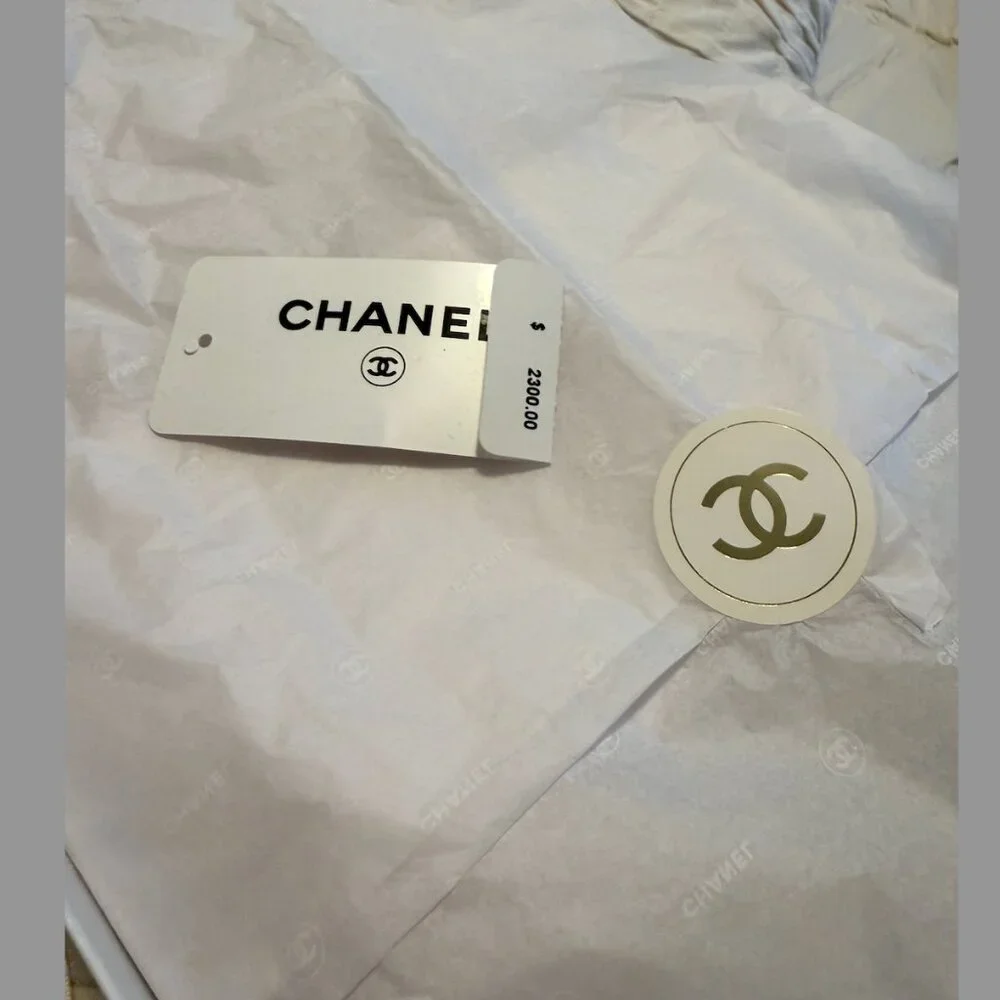 Authentic Chanel bag Box with Tissue Paper, Ribbon - Picture 2 of 13